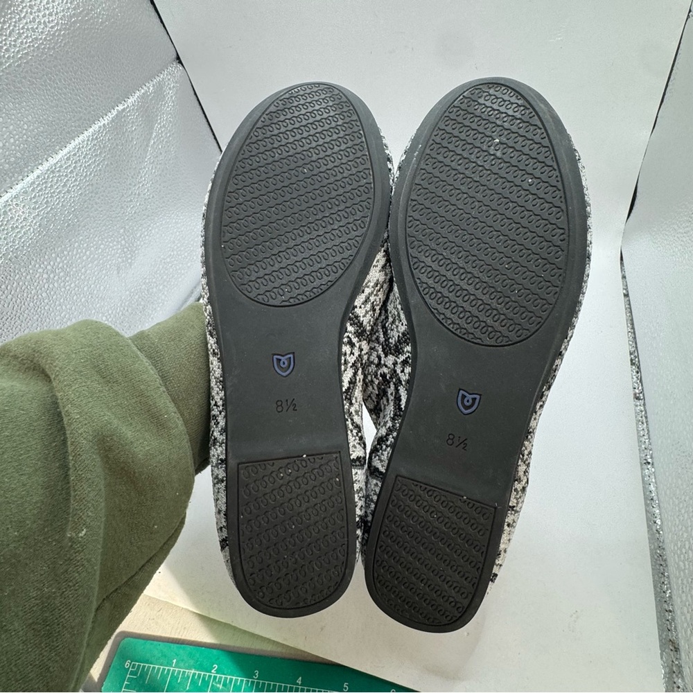 Rothy’s Knot The Flat In Gray Black Python Snake … - image 6